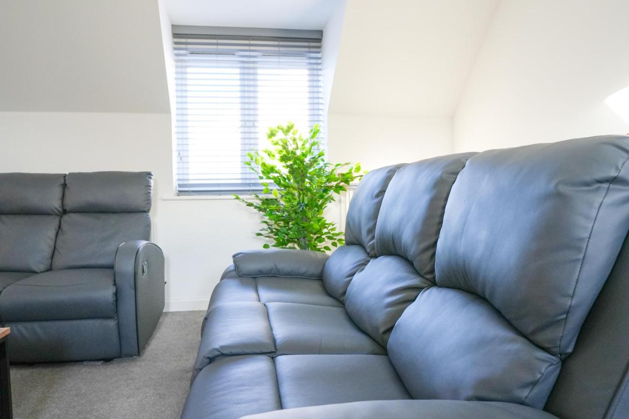 בריסטול Stunning Two-Bedroom Apartment At A3Ree, Free Parking, Near Cribbs Causeway Mall מראה חיצוני תמונה
