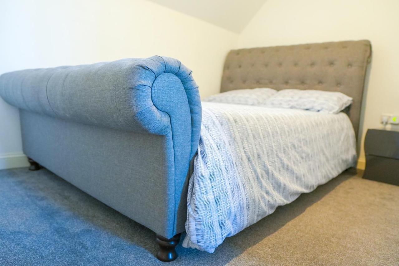 בריסטול Stunning Two-Bedroom Apartment At A3Ree, Free Parking, Near Cribbs Causeway Mall מראה חיצוני תמונה